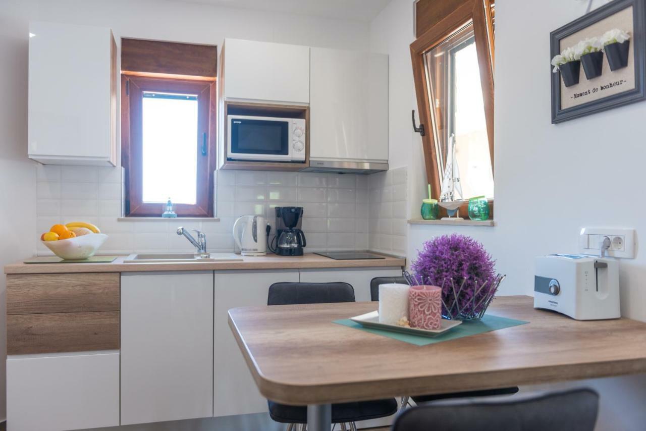 Apartments Villa Elena 3 ซัฟทัท ภายนอก รูปภาพ