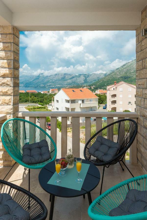 Apartments Villa Elena 3 ซัฟทัท ภายนอก รูปภาพ